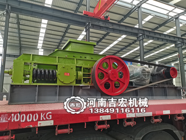 化肥、純堿結塊破碎理想選擇：雙齒輥破碎機的化工行業應用！