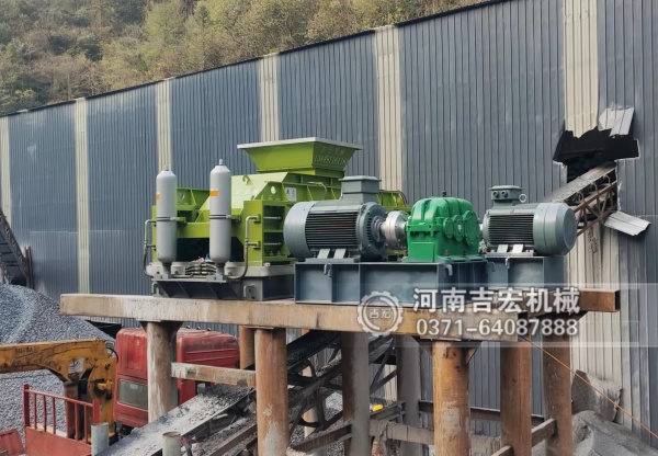 為什么優(yōu)質(zhì)商砼站都指定液壓對輥制砂機加工的瓜米石砂？